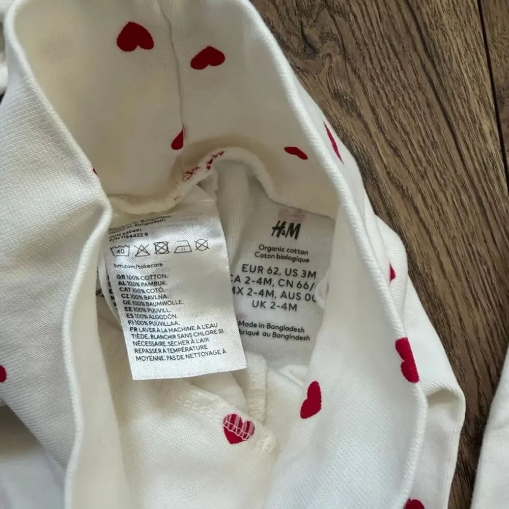 NWOT H&M Lot of 5 Baby Clothes 3mos Pants and Long Sleeve One Pieces
